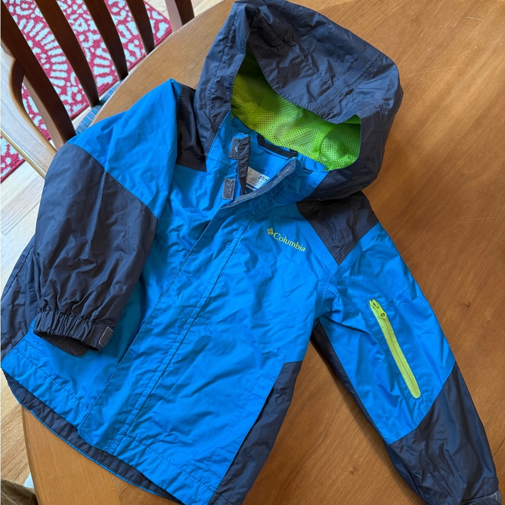 Toddler Columbia raincoat 3T